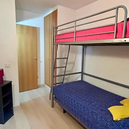 V030 - Port Canigo Apartment
